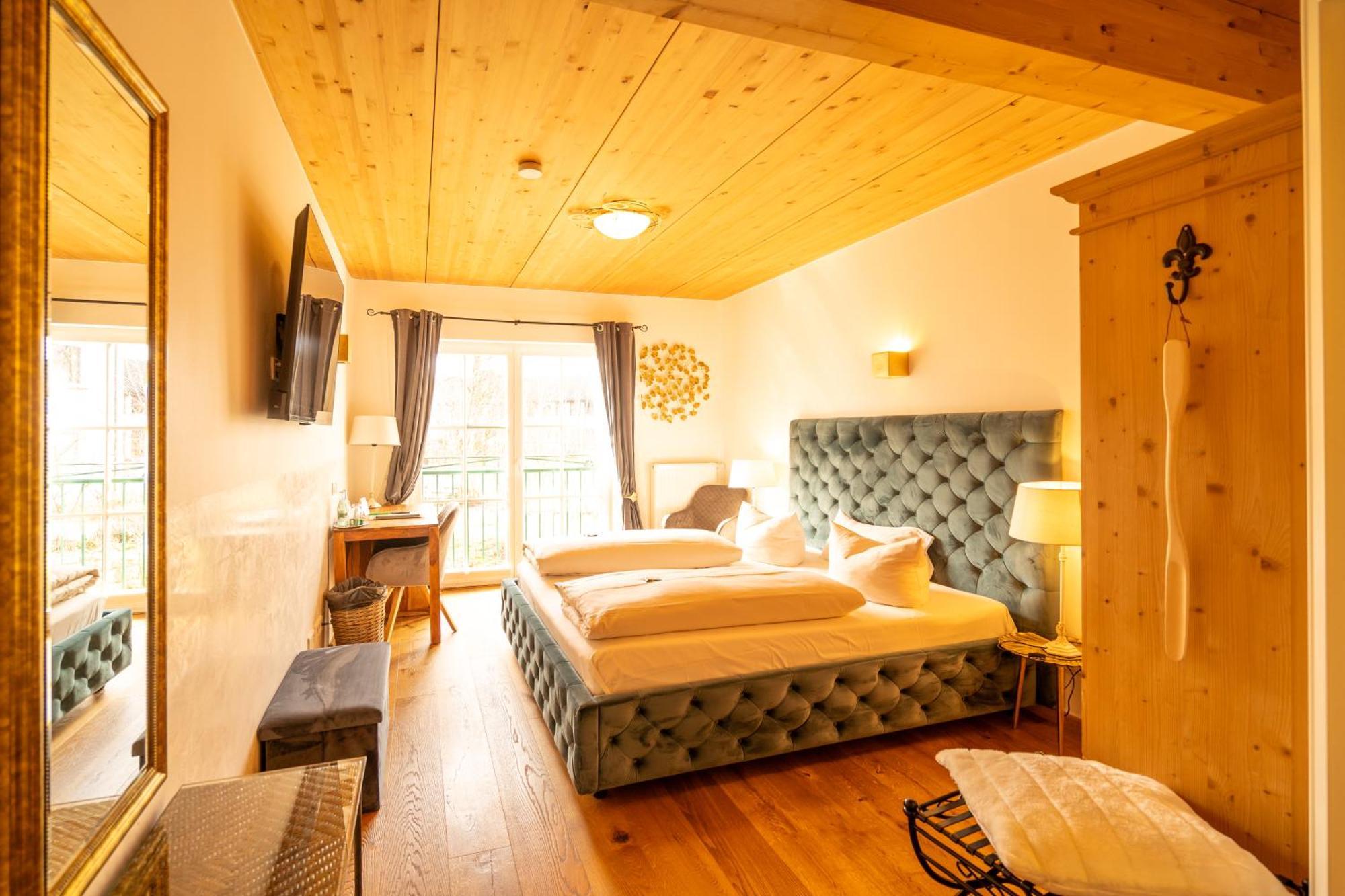 Landhaus Hotel فولفراتسهاوزن المظهر الخارجي الصورة