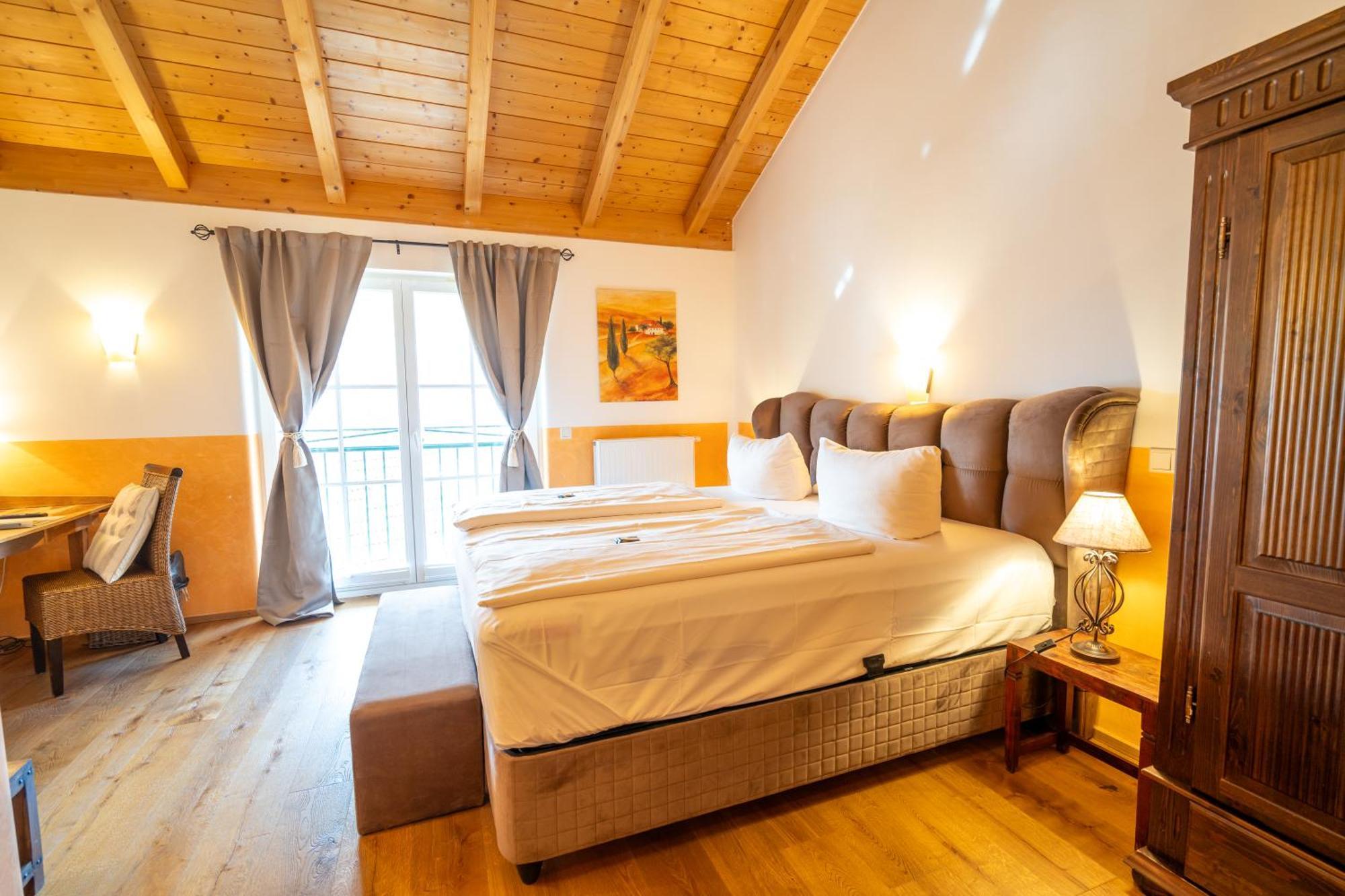 Landhaus Hotel فولفراتسهاوزن المظهر الخارجي الصورة