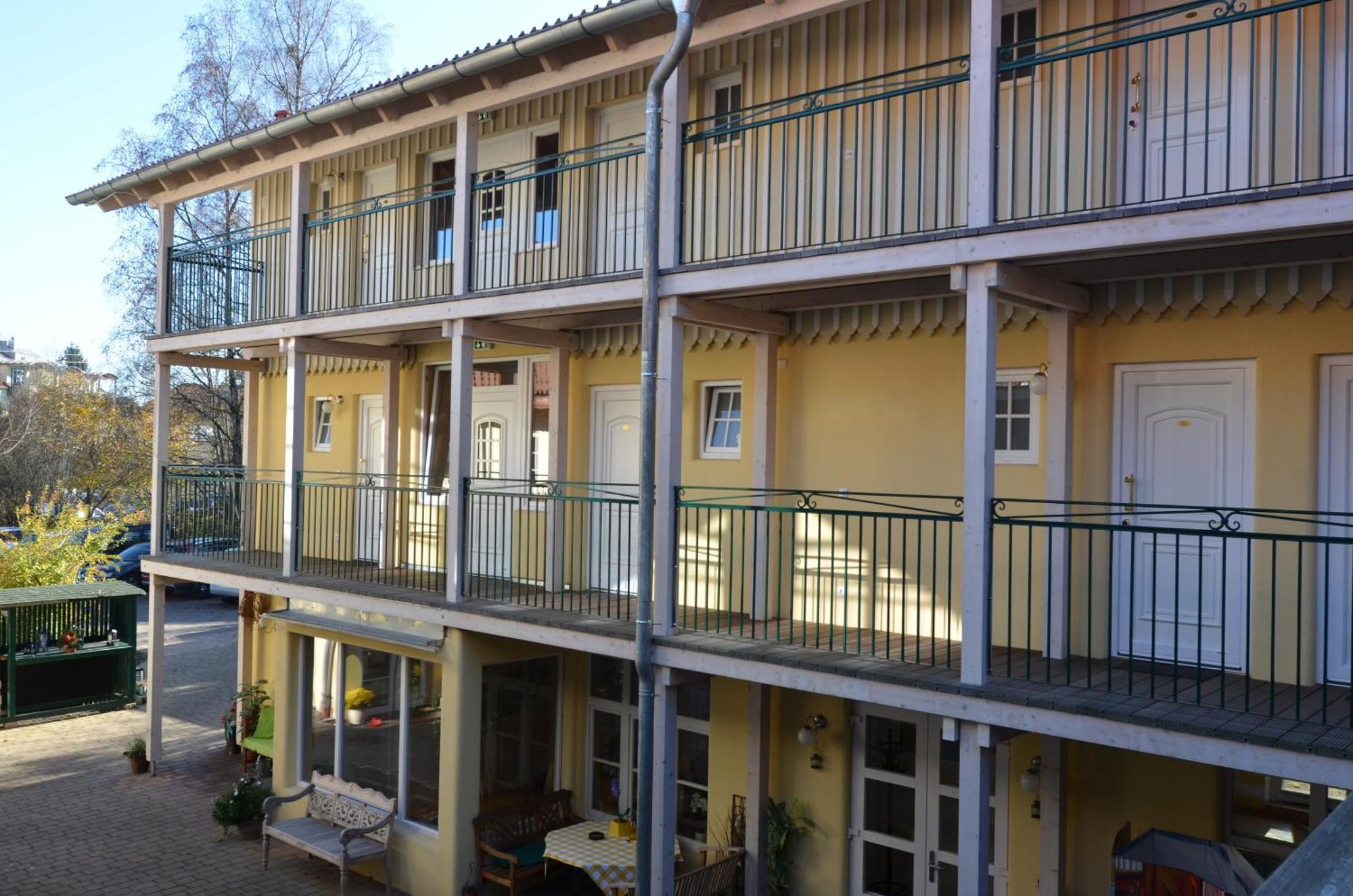 Landhaus Hotel فولفراتسهاوزن المظهر الخارجي الصورة