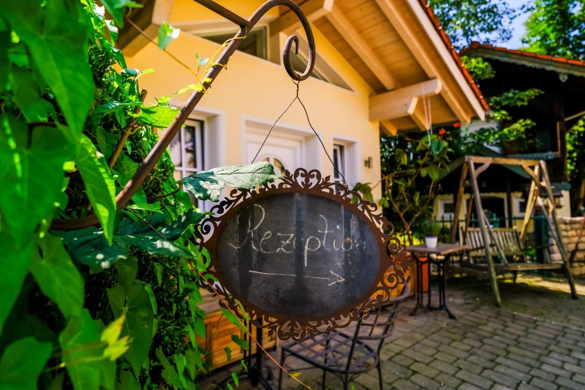 Landhaus Hotel فولفراتسهاوزن المظهر الخارجي الصورة