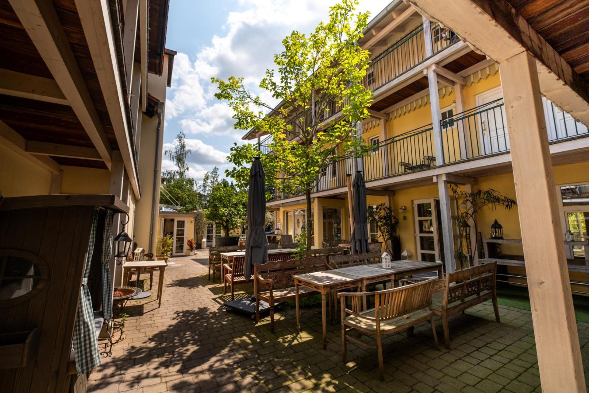 Landhaus Hotel فولفراتسهاوزن المظهر الخارجي الصورة